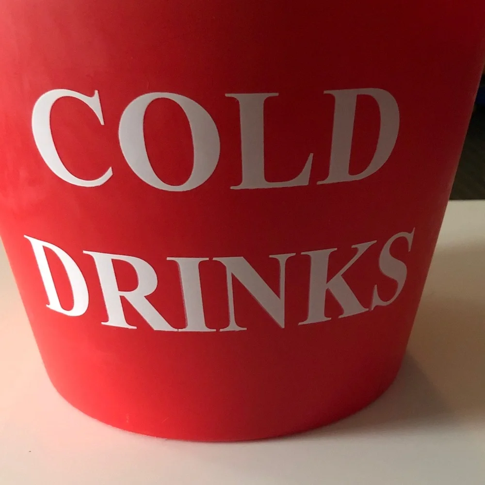 1.5 Gallon Cold Drinks Ice Bucket